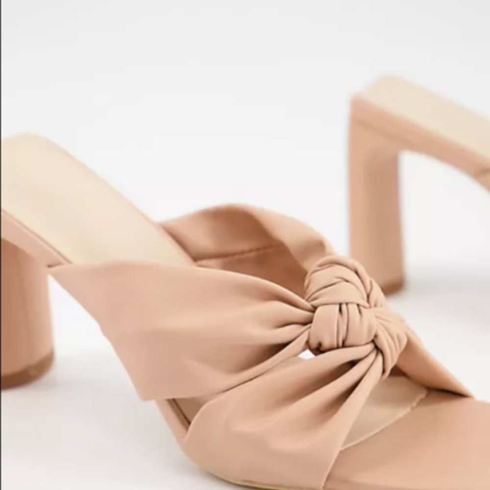 Z_Code_Z Exclusive Lorny Twist Front Mule - US 9